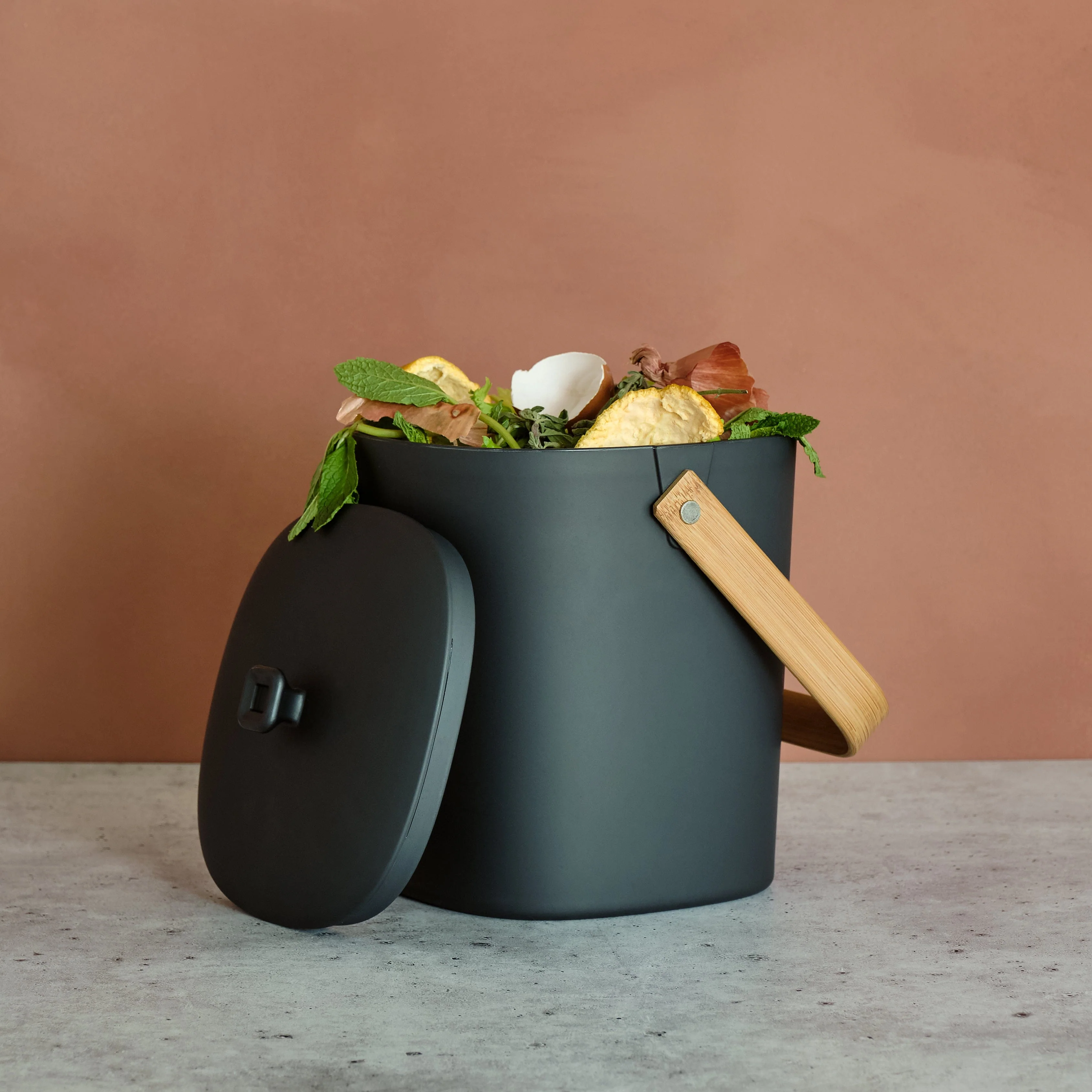 Plant-Based Countertop Compost Bin - Image 7