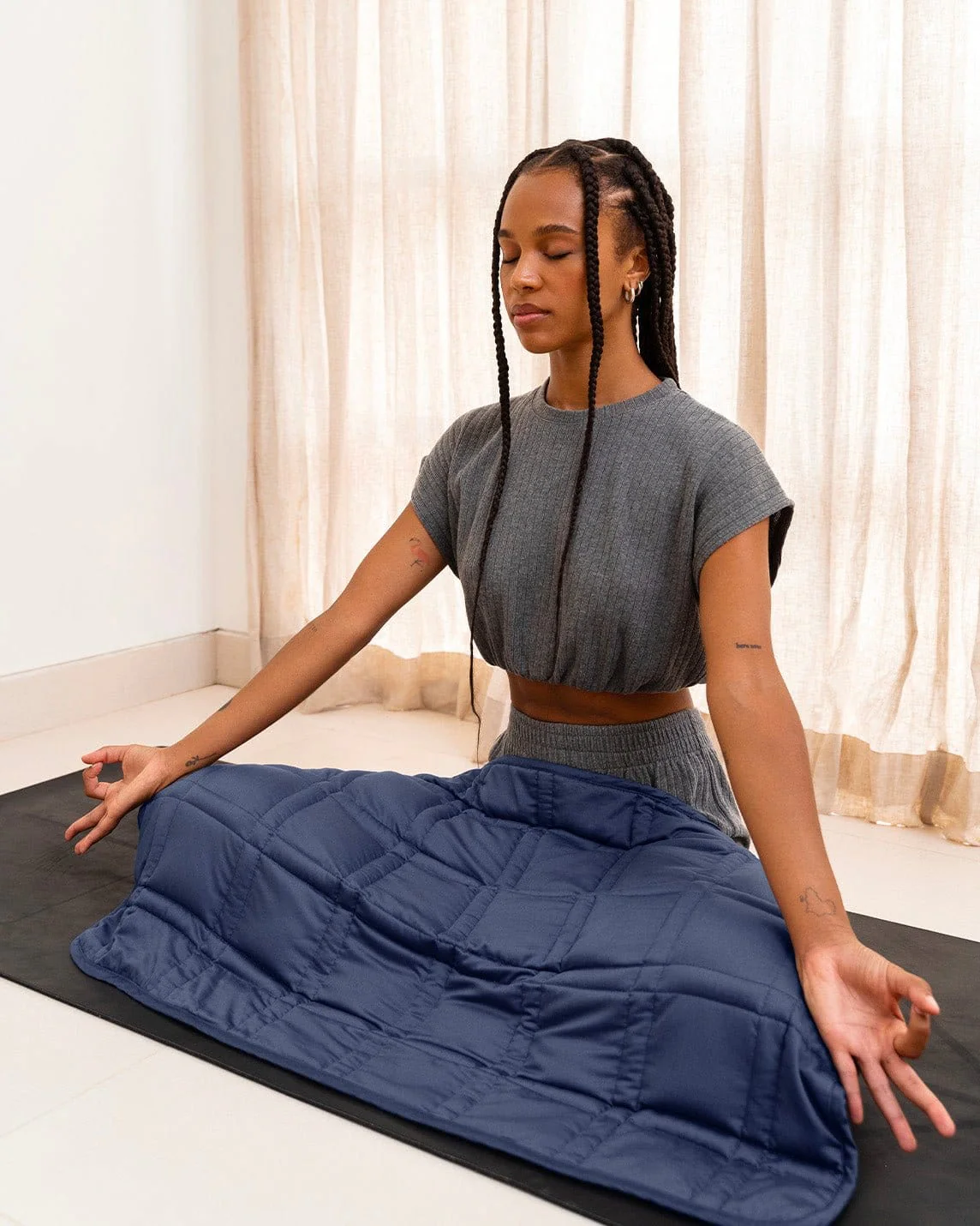 Daydreamer Weighted Lap Blanket - Image 10