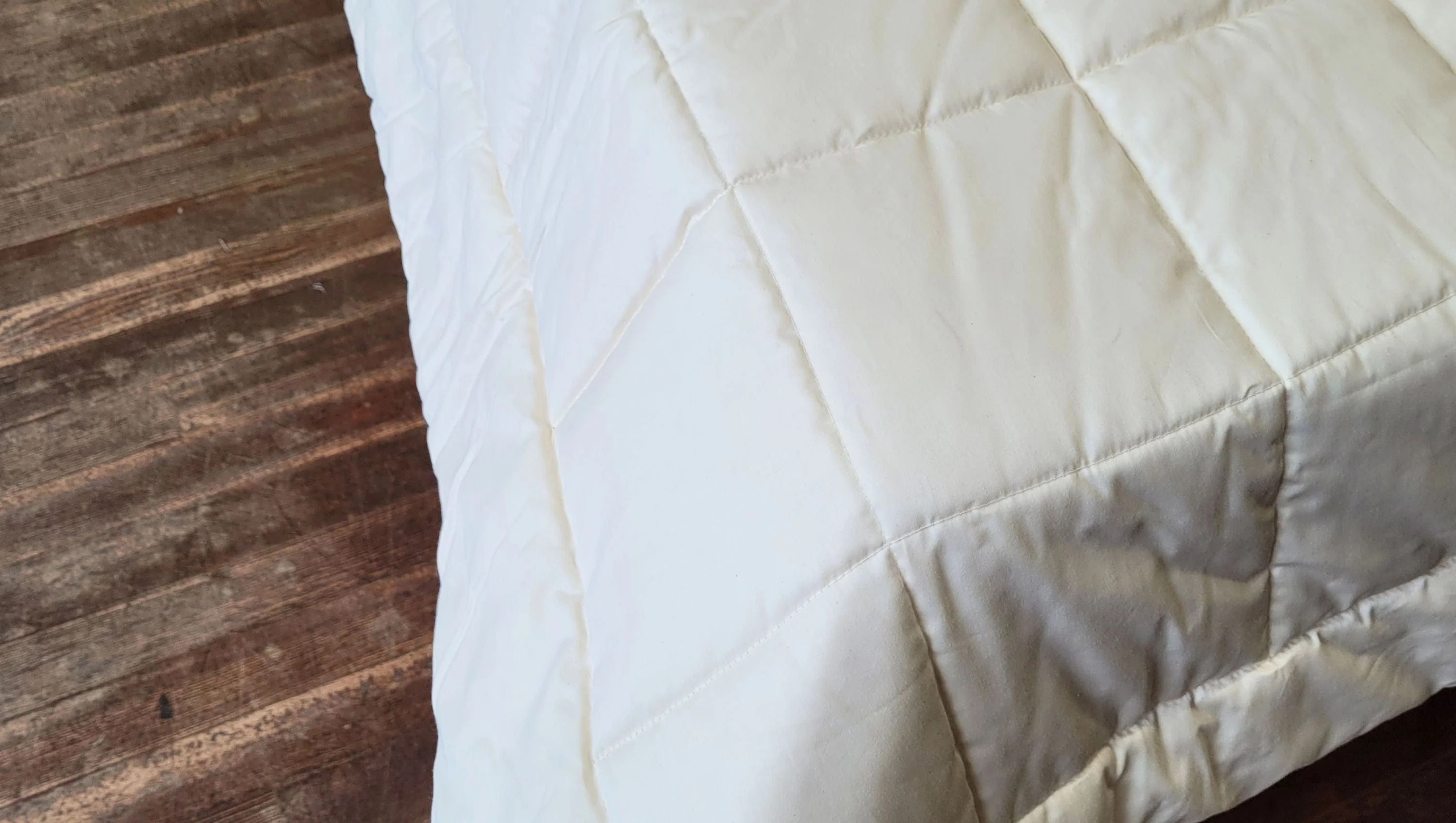 Organic Quilted Cotton Comforter - Image 5