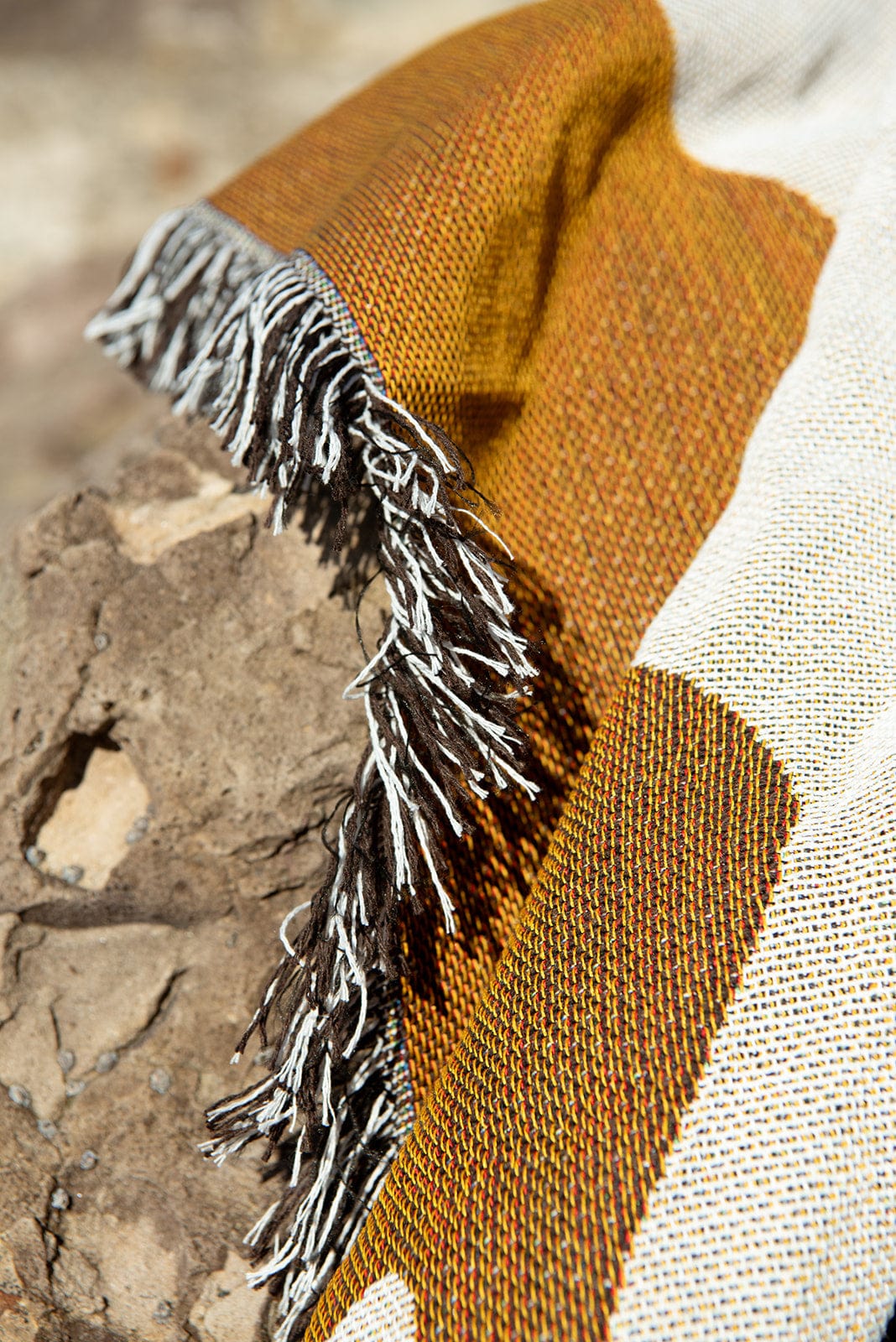 Paradise Heritage Woven Throw - Rust - Image 5