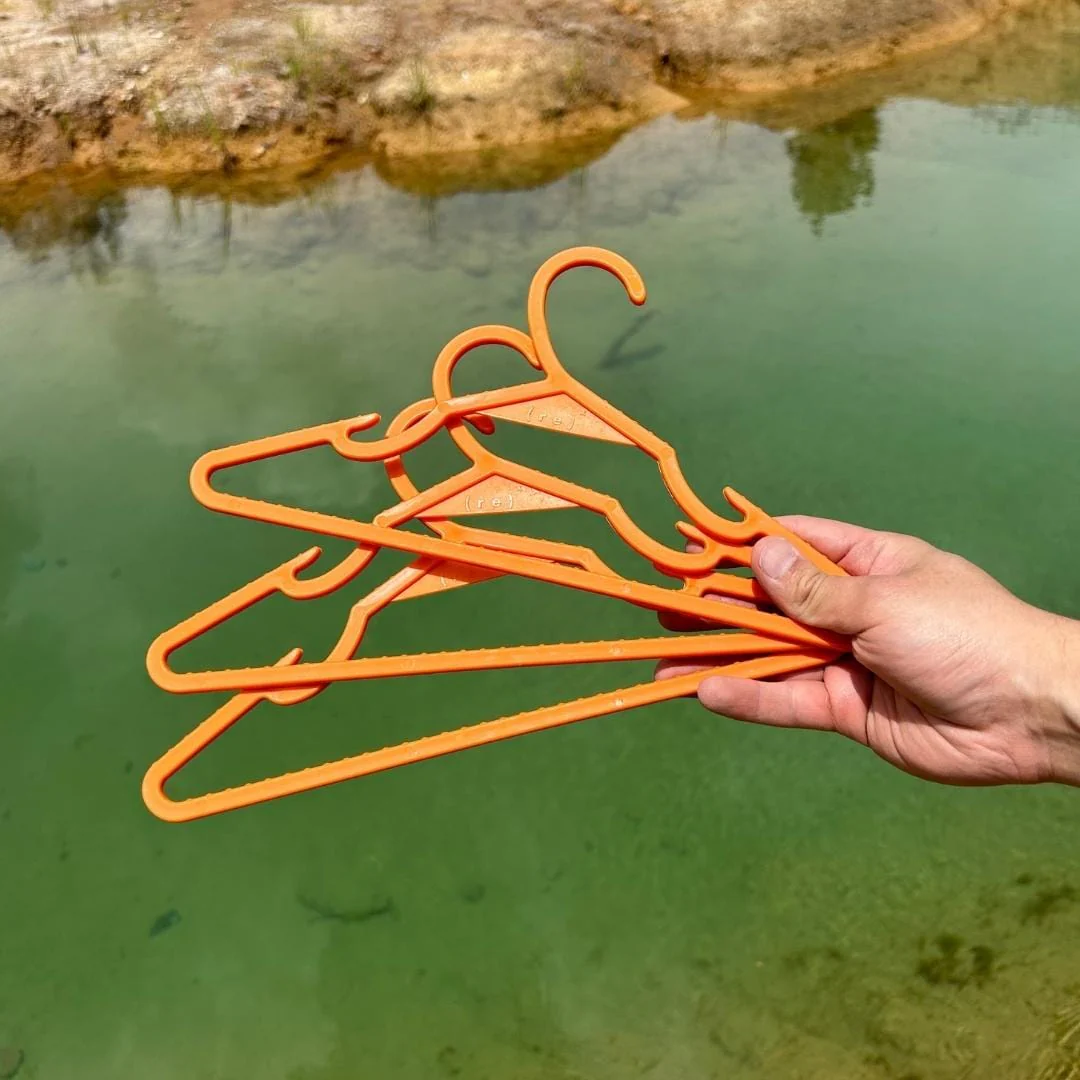 ( r e ) ˣ Kids Hanger - Orange - Image 3