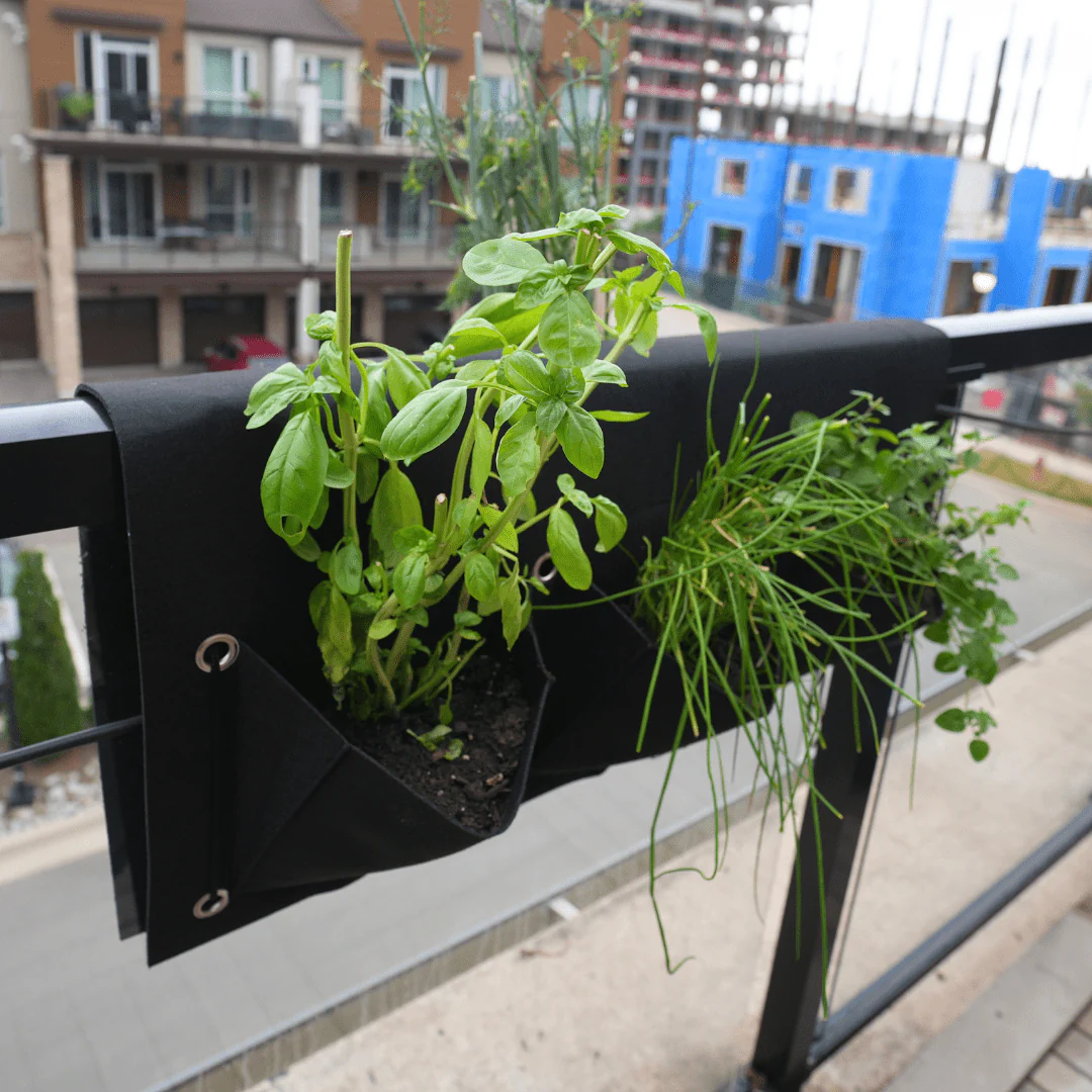 Railing Garden Pouches - Image 4