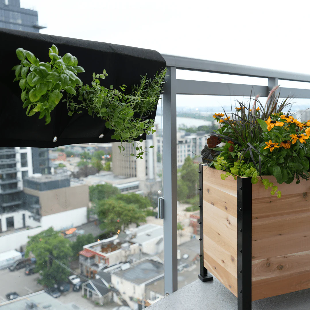 Railing Garden Pouches - Image 5