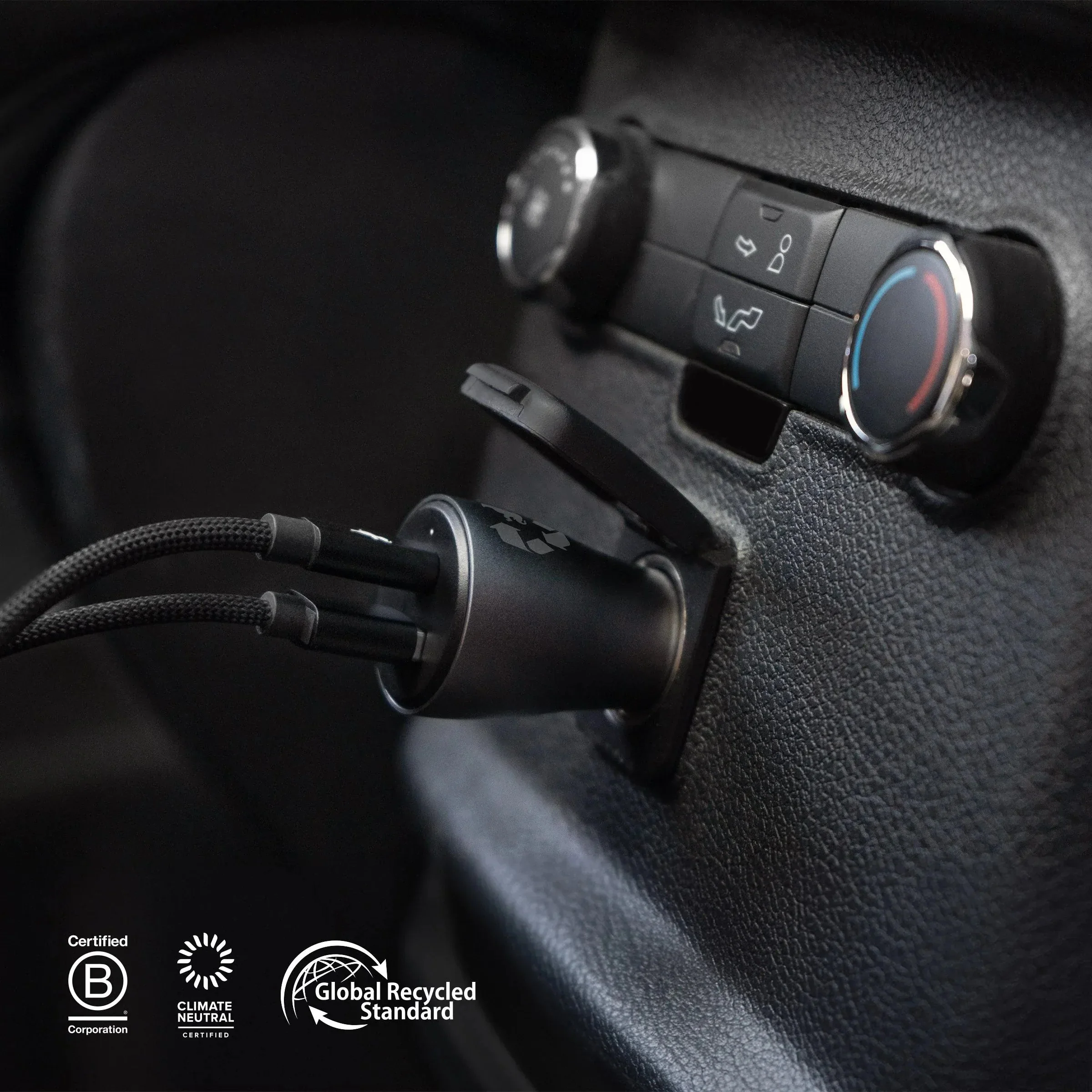 RALLY 42 Car Charger - Image 2