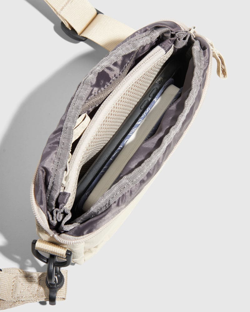 (Re)active™ 2L Convertible Crossbody - Image 5