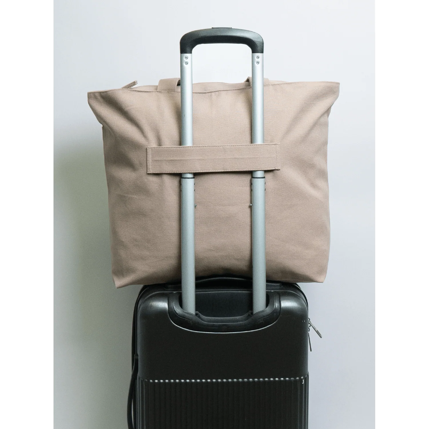 Tote Bag With Trolley Sleeve - Image 3