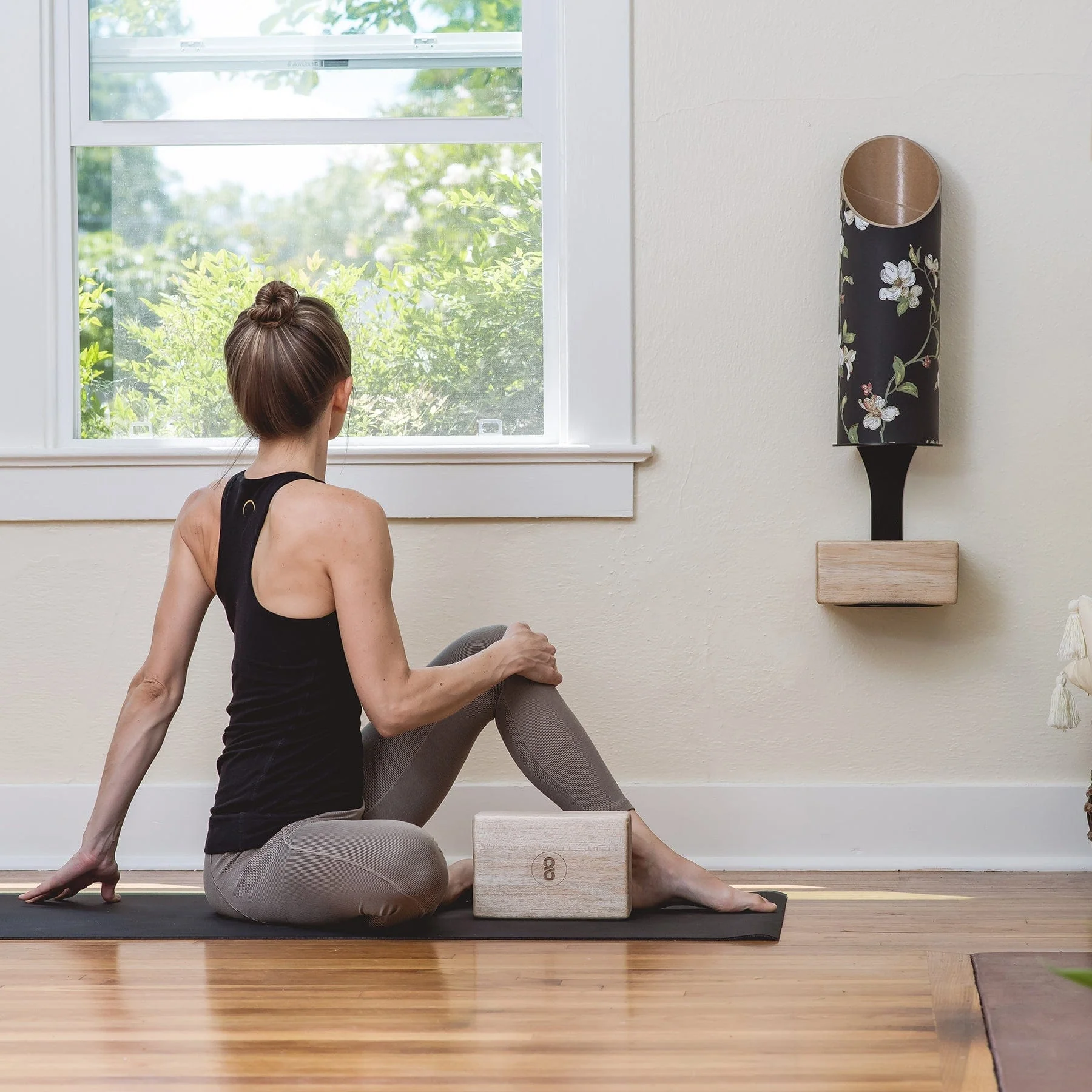 Yoga Mat Tube Wall Bracket, Black - Image 2